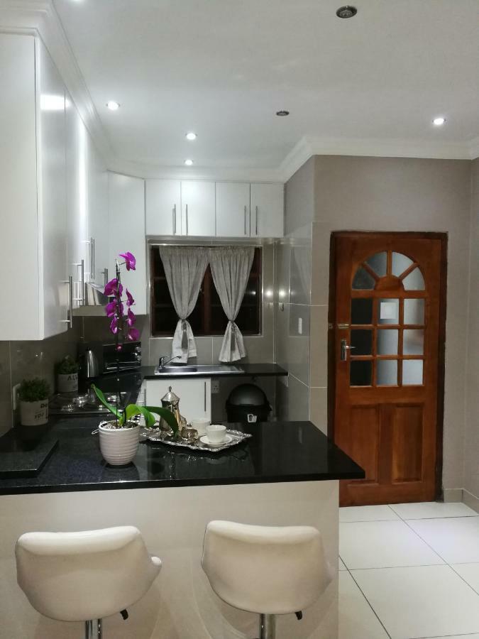 Pongola Road Self Catering Accommodation Uitenhage 外观 照片