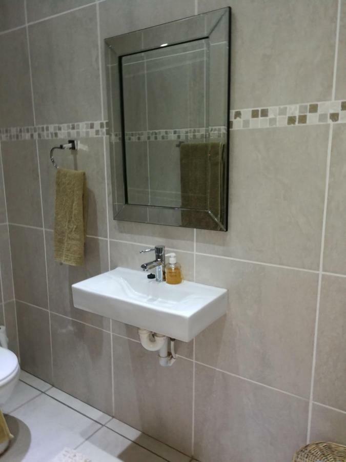 Pongola Road Self Catering Accommodation Uitenhage 外观 照片